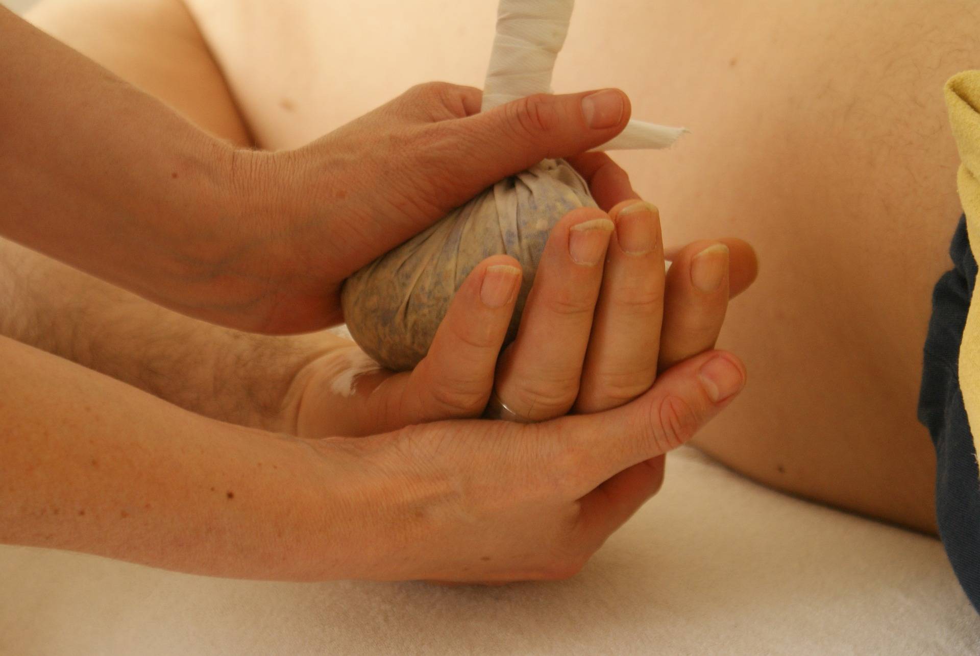 massage aux pochons tournefeuille